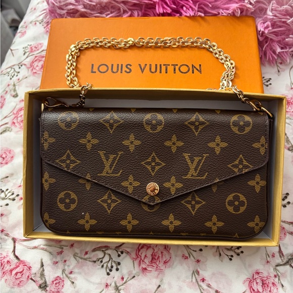 XXX Handbags - LV High Fashion Crossbody for Cell Phone Perfect. Too Cute